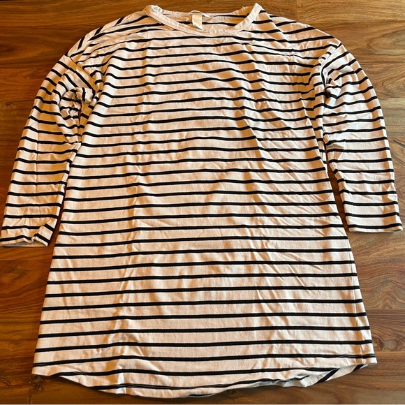 NWOT H&M Horizontal Striped Black and White/Cream Dress - Picture 2 of 7